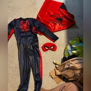Spider-Themed Costume with Mask